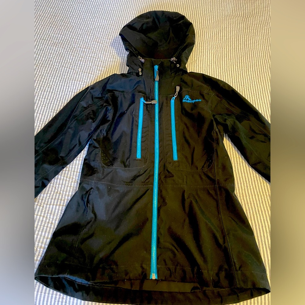MacPac Women’s Ski Jacket